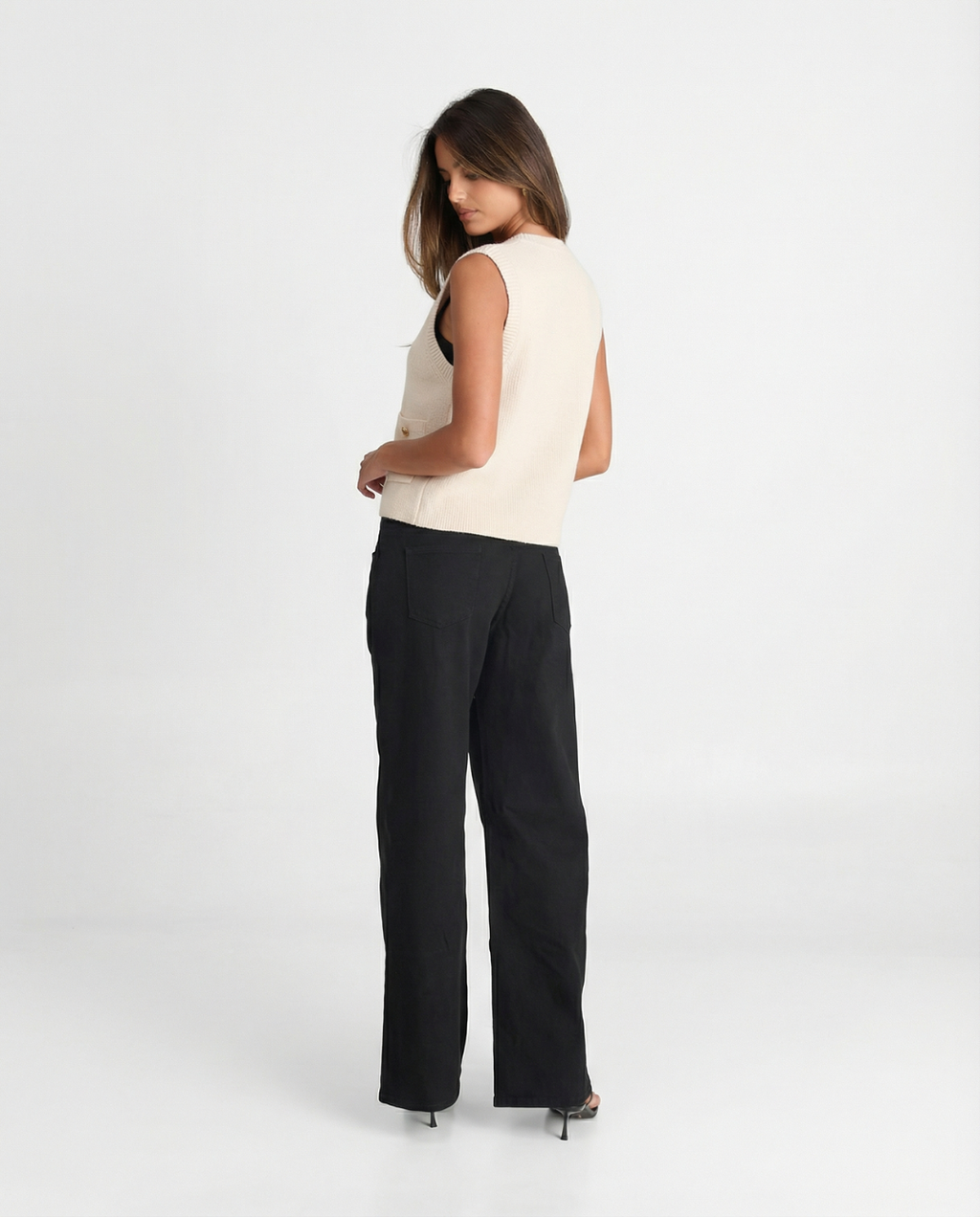 Hattie | Pocket-Detail Button-Front Knit Vest