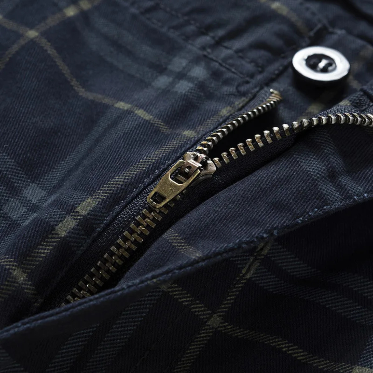 Glenn | Men's Multi Pocket Plaid Cargo Shorts