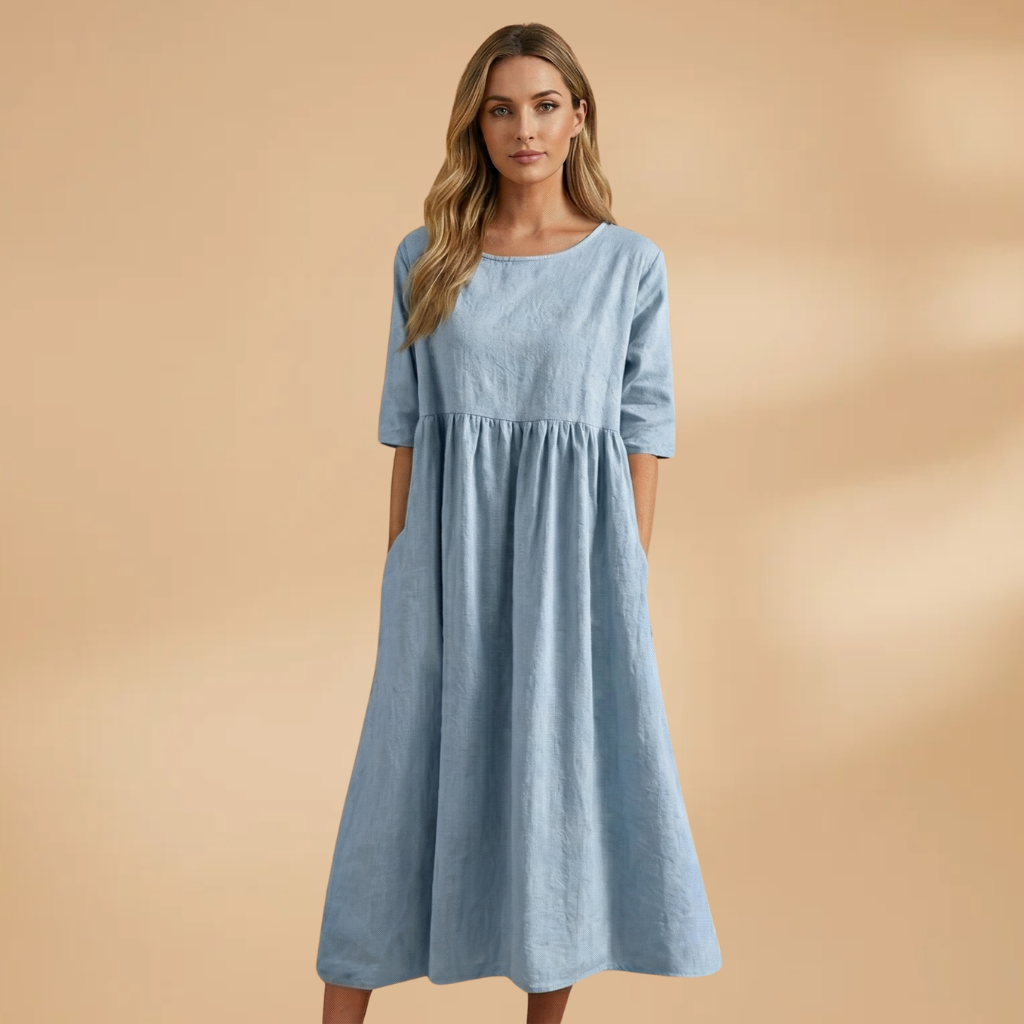 Women's Dress with Short Sleeves and Round Neckline