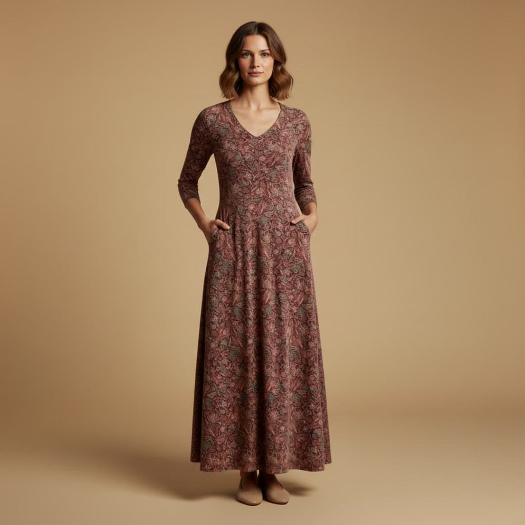 Women’s Long Dress with Retro Pattern and High-Waisted Design