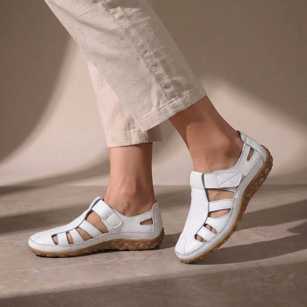Women’s Orthopedic Closed-Toe Sandals with Adjustable Straps