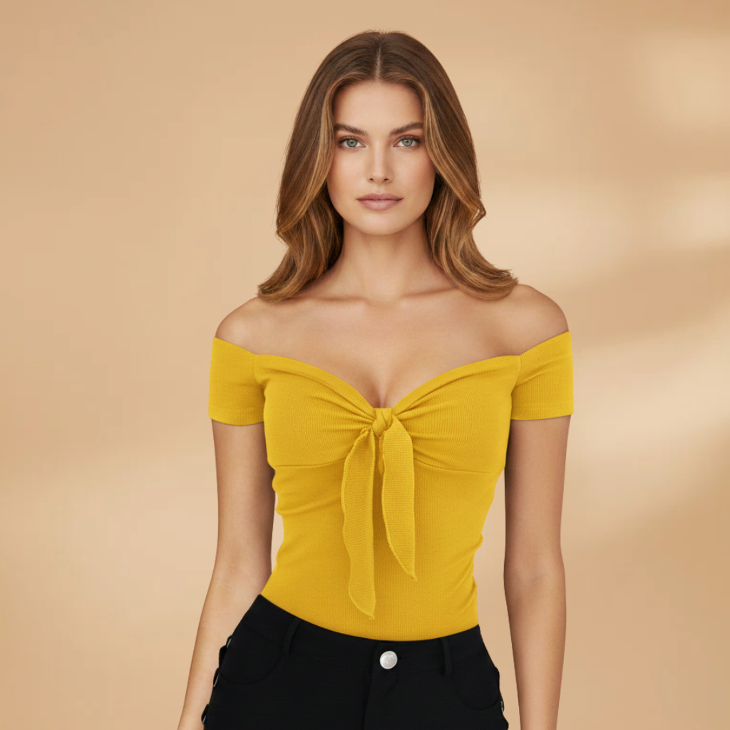 Women Slim-Fit T-Shirt with Crew Neck and Short Sleeves