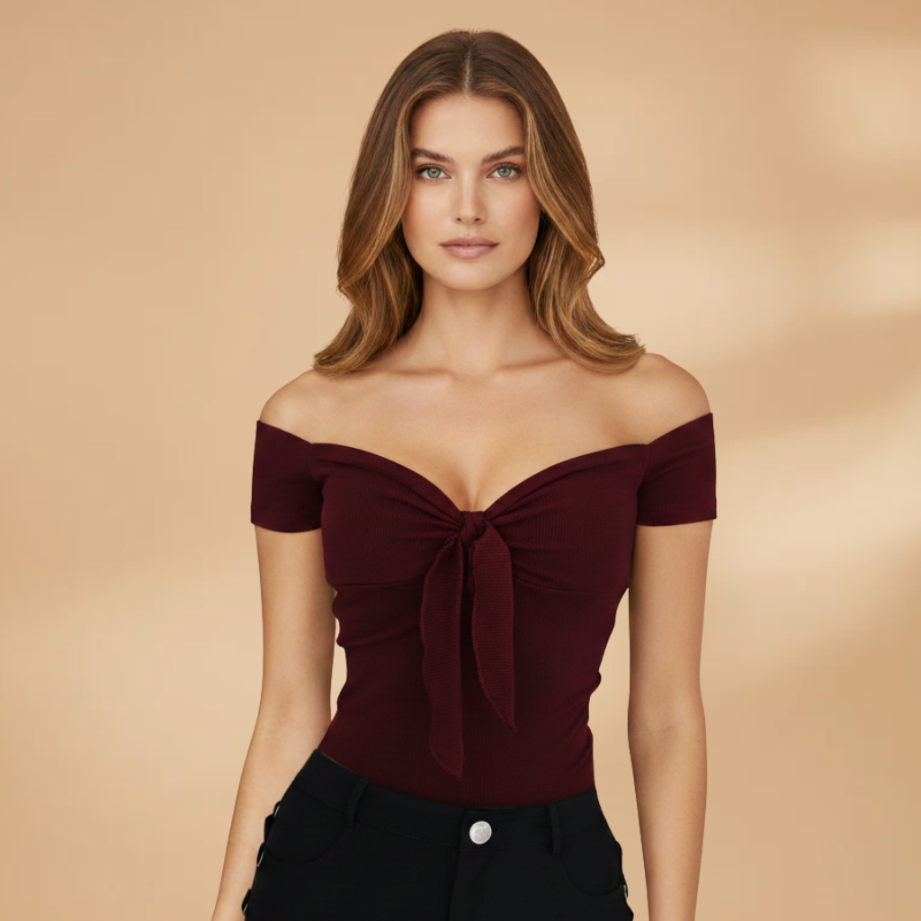 Women Slim-Fit T-Shirt with Crew Neck and Short Sleeves