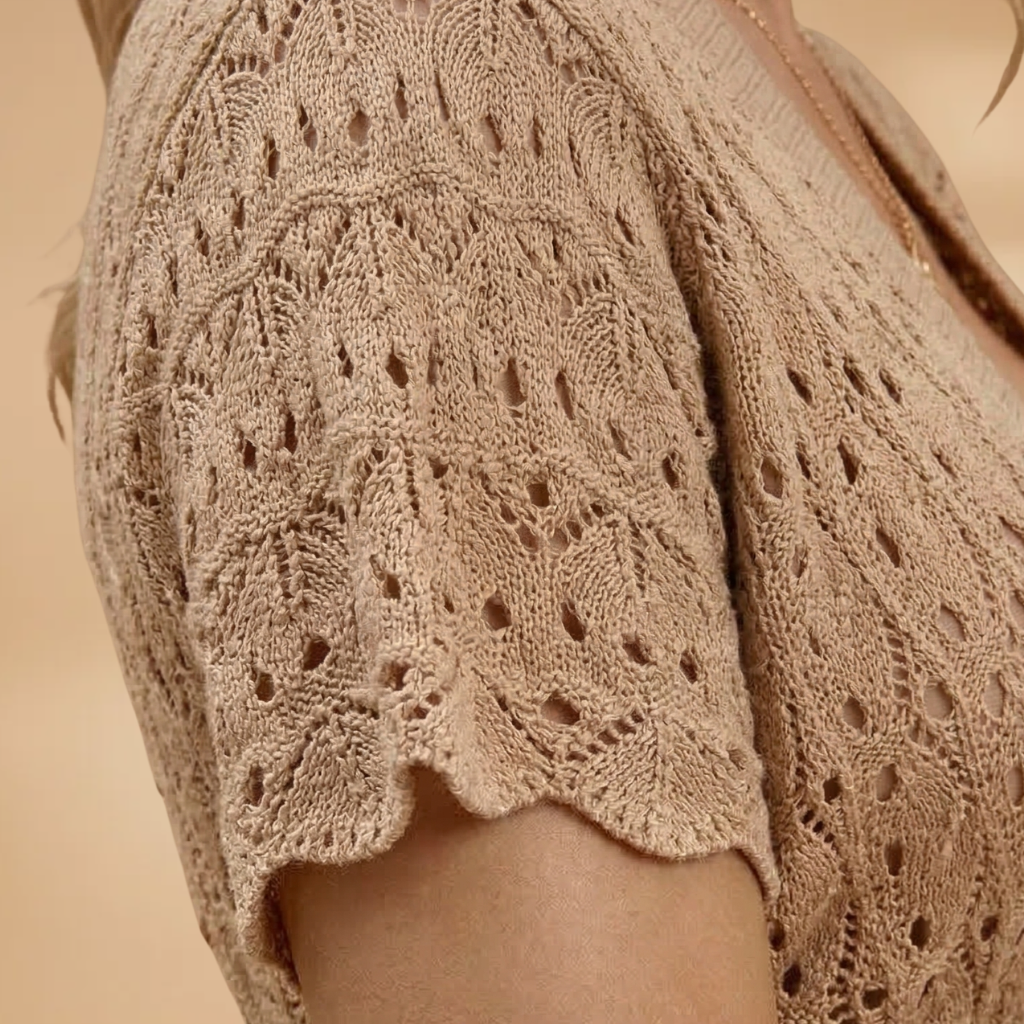 Women's Beach Dress with Short Sleeves and Textured Surface