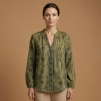Women's Blouse with Structured Fit and Button Closure