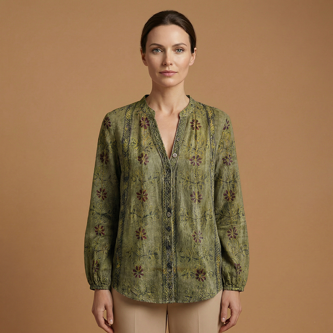 Women's Blouse with Structured Fit and Button Closure