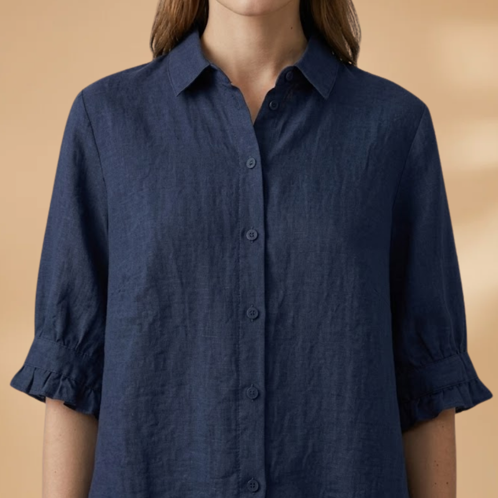 Women's Blouse with button fastening and standard sleeves