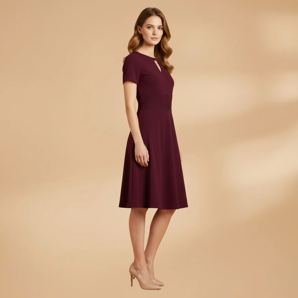 Women's Dress with Contrasting Lace and Accentuated Waist