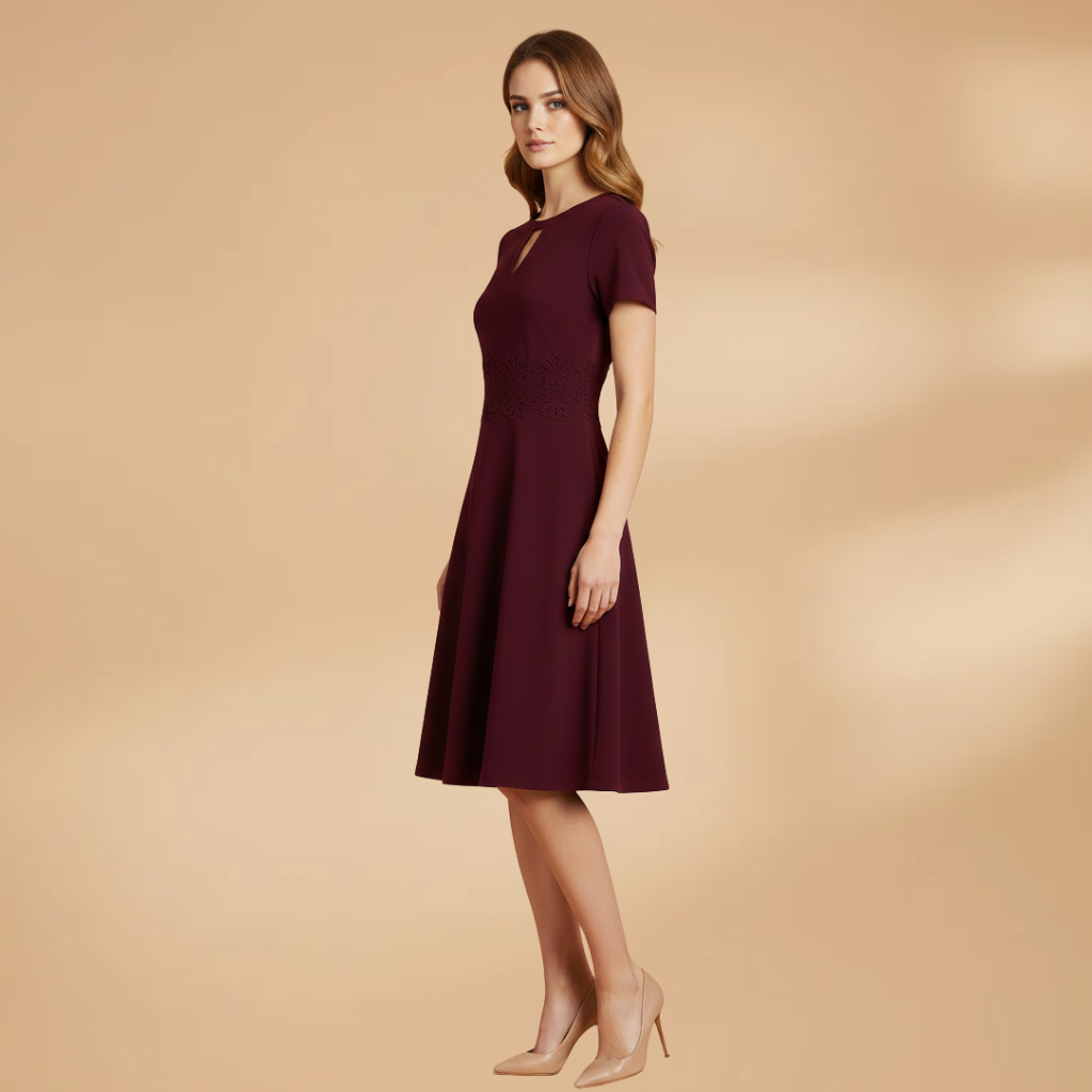Women's Dress with Contrasting Lace and Accentuated Waist