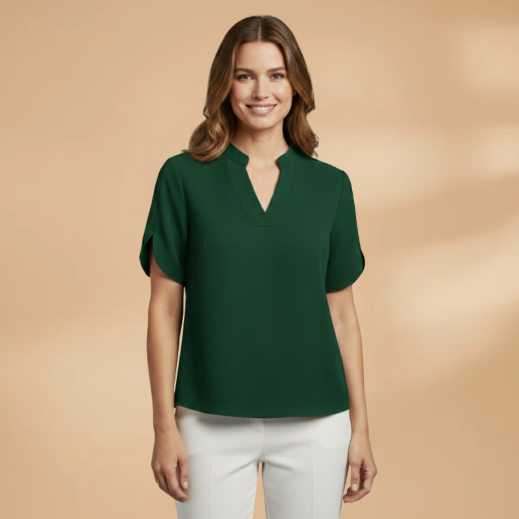 Women's Lightweight Blouse with Soft Fabric and Elegant Fit