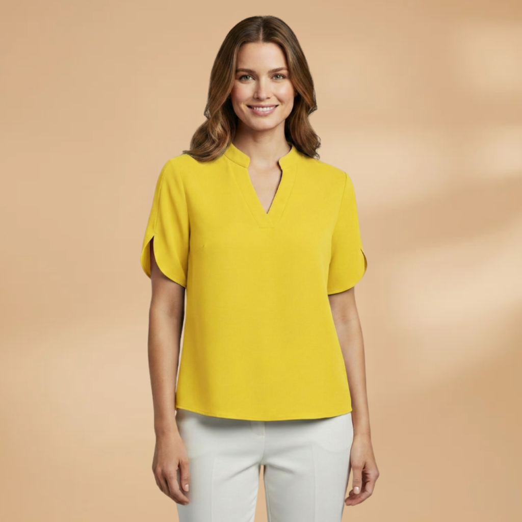 Women's Lightweight Blouse with Soft Fabric and Elegant Fit