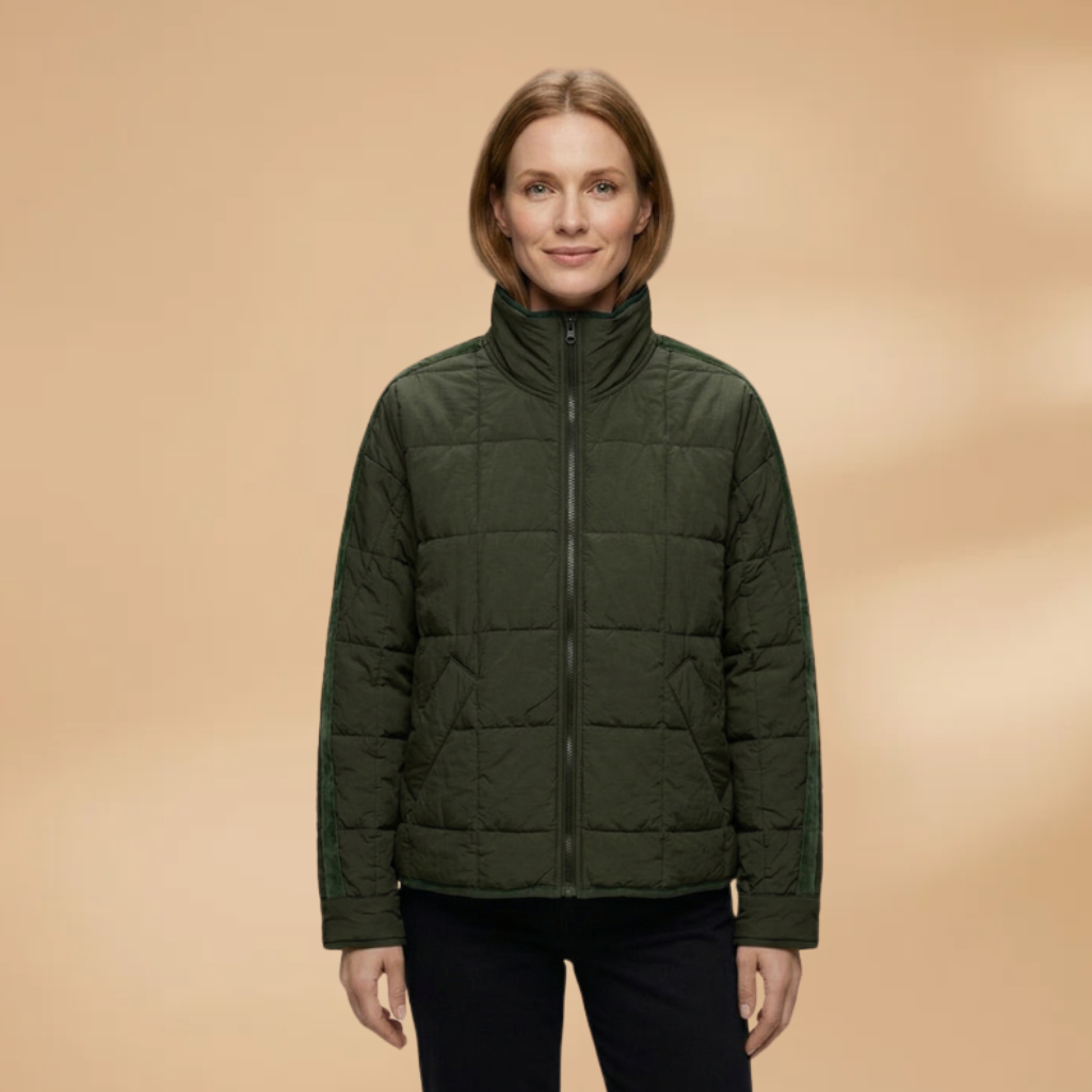 Women's Puffer Jacket with zip closure and padded surface