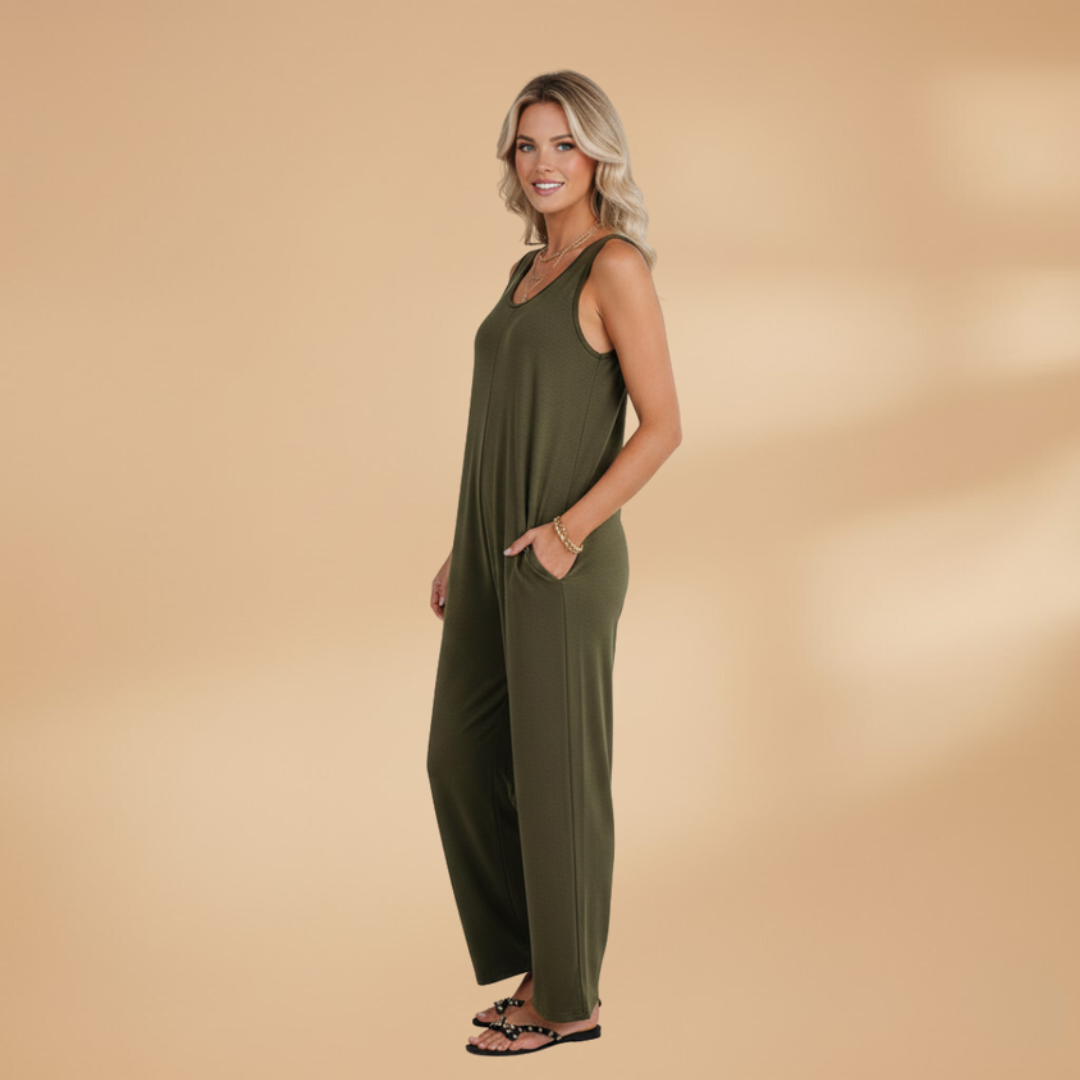 Women's Sleeveless Jumpsuit with Wide Legs and Side Pockets