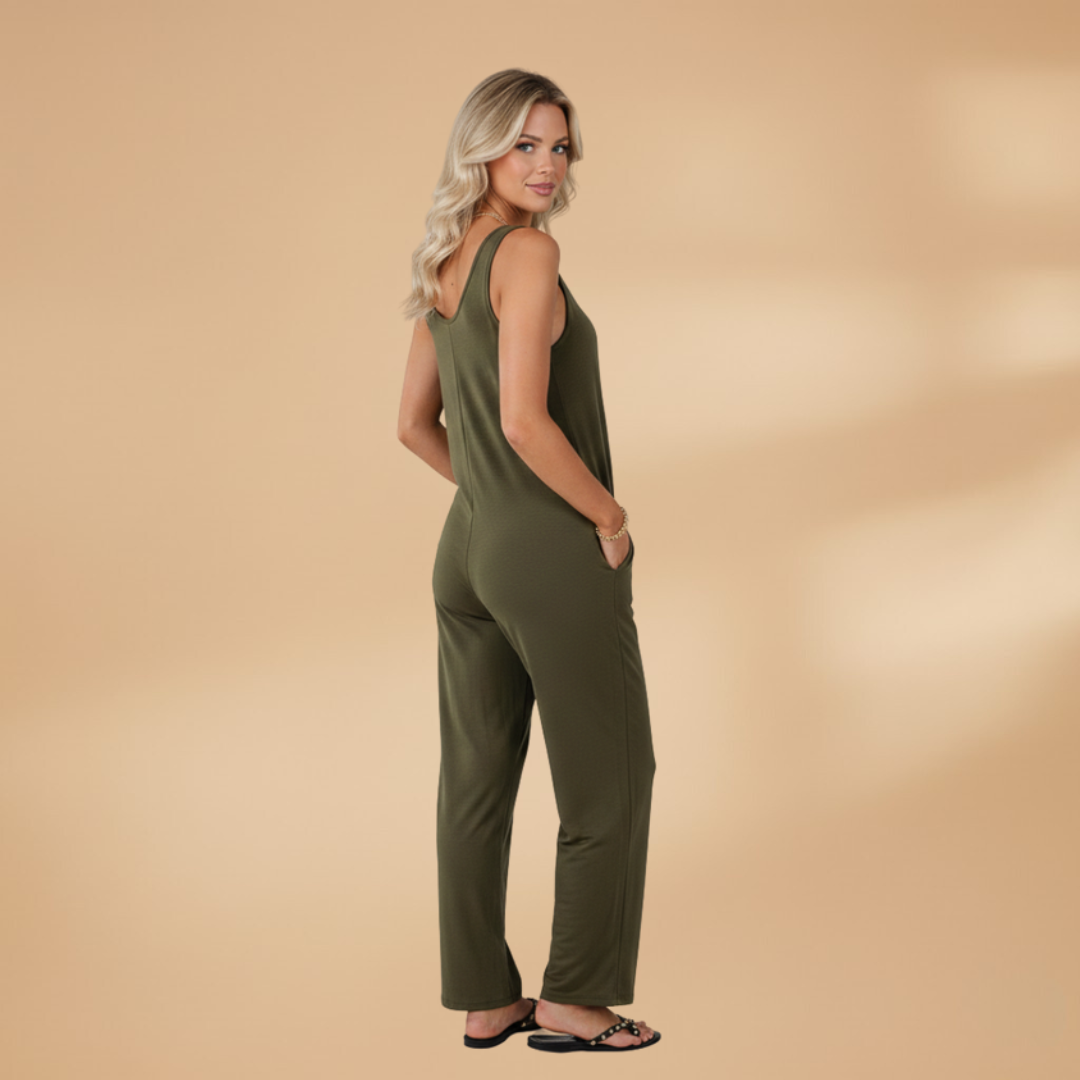 Women's Sleeveless Jumpsuit with Wide Legs and Side Pockets
