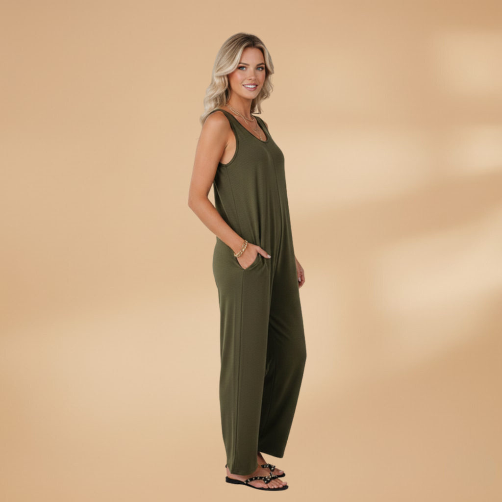 Women's Sleeveless Jumpsuit with Wide Legs and Side Pockets