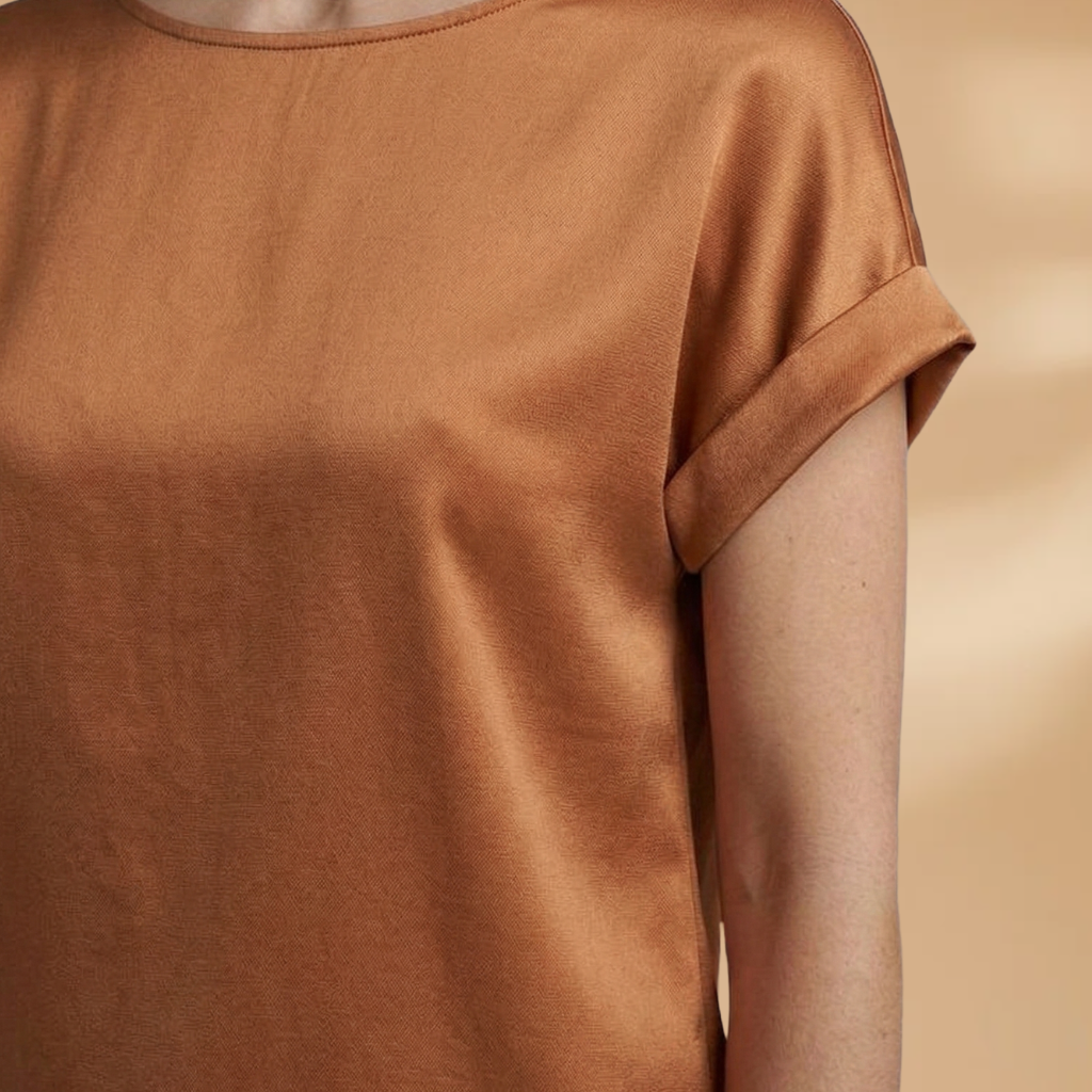 Women's T-shirt with Round Neck and Turned-Up Sleeves