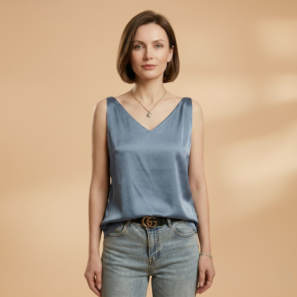 Women's Tank Top with Sleeveless Cut and Round Neckline