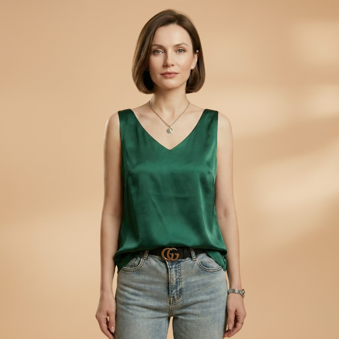 Women's Tank Top with Sleeveless Cut and Round Neckline