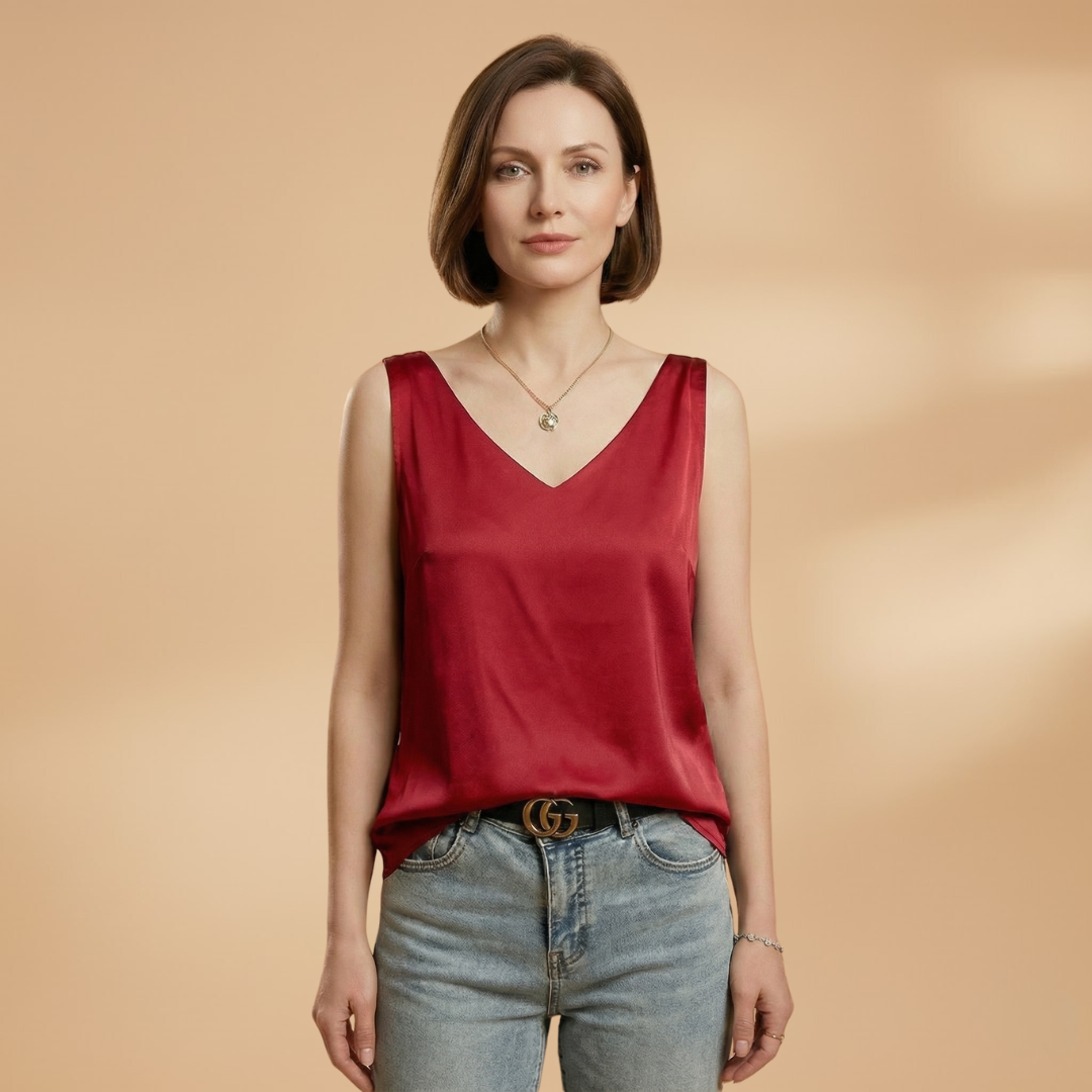 Women's Tank Top with Sleeveless Cut and Round Neckline