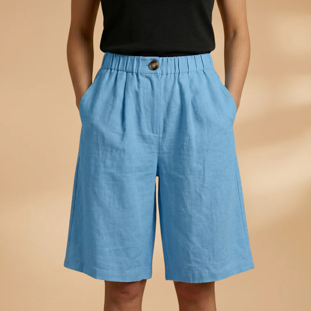 Women's Shorts with Elasticated Waistband and Tapered Legs