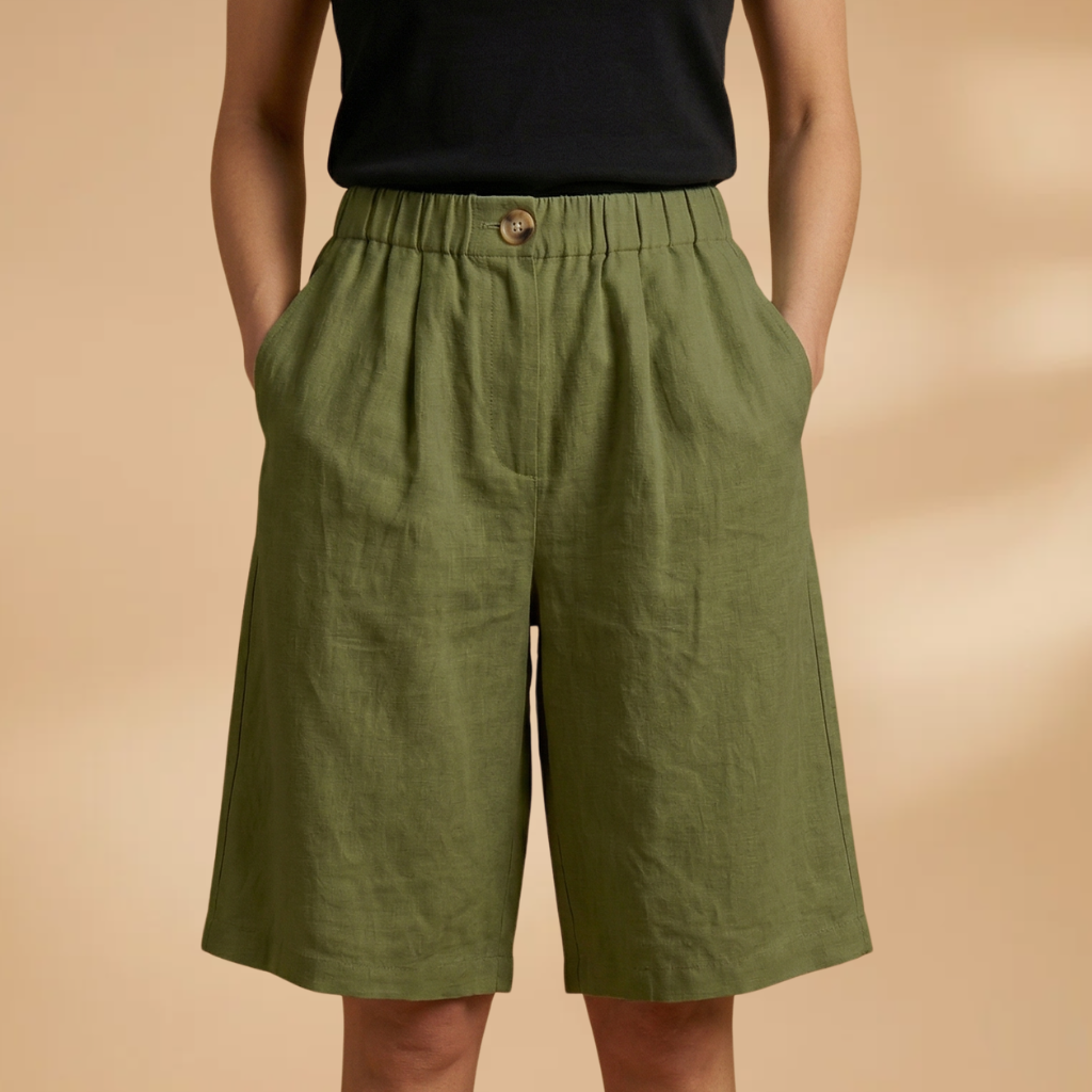 Women's Shorts with Elasticated Waistband and Tapered Legs