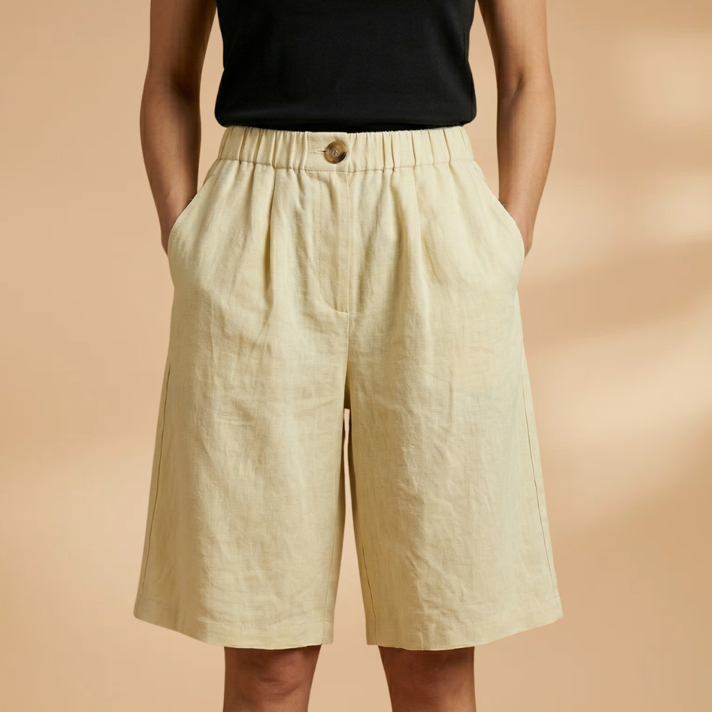 Women's Shorts with Elasticated Waistband and Tapered Legs