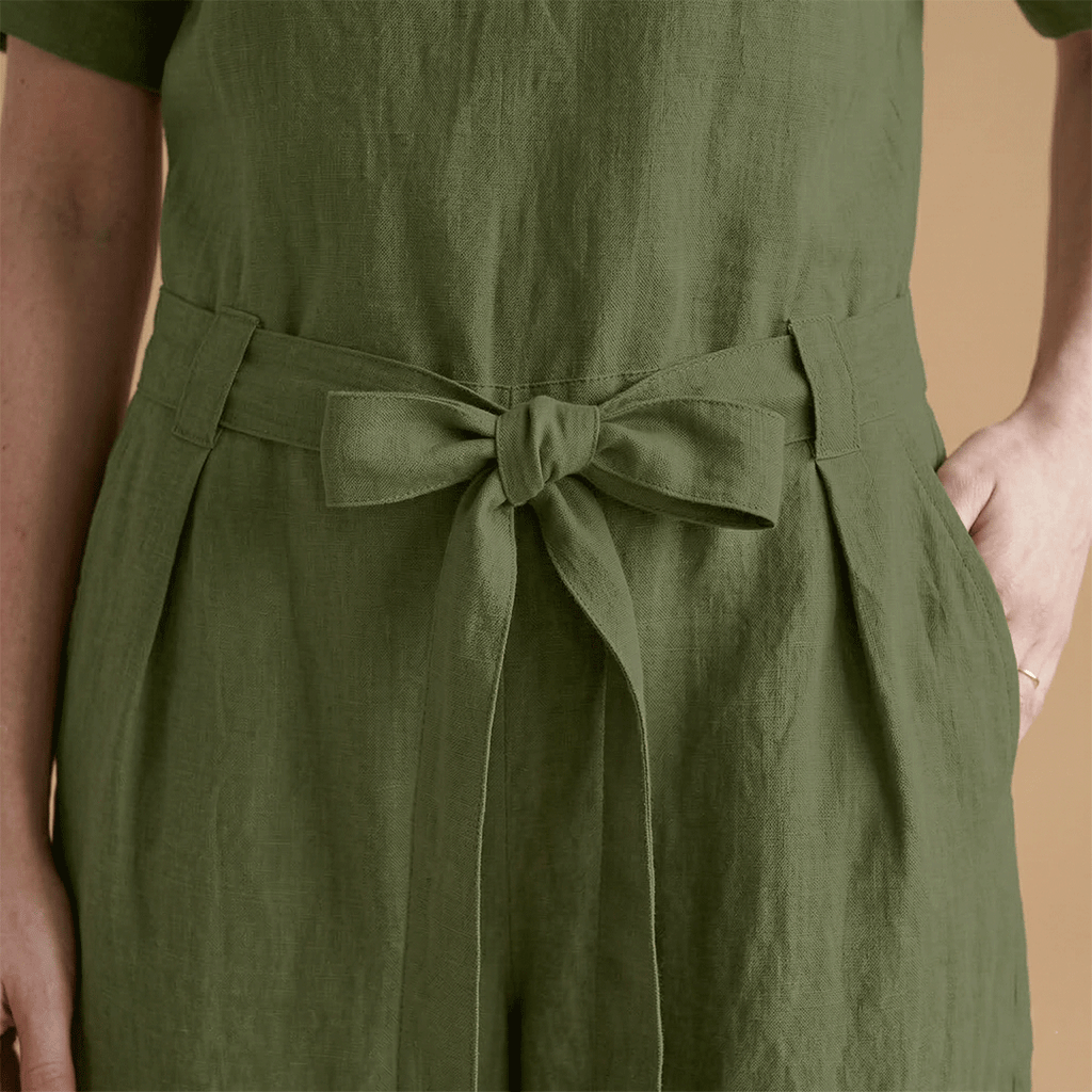 Women's short-sleeved jumpsuit with a V-neckline
