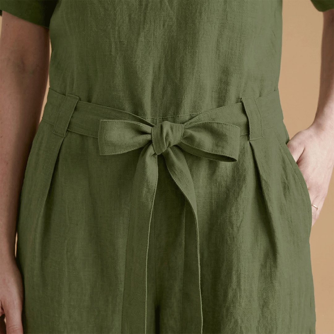 Women's short-sleeved jumpsuit with a V-neckline