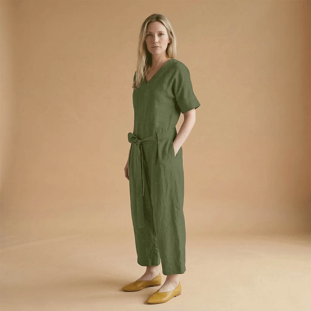 Women's short-sleeved jumpsuit with a V-neckline