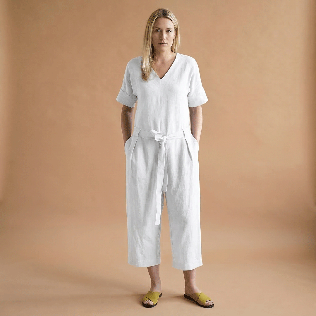 Women's short-sleeved jumpsuit with a V-neckline