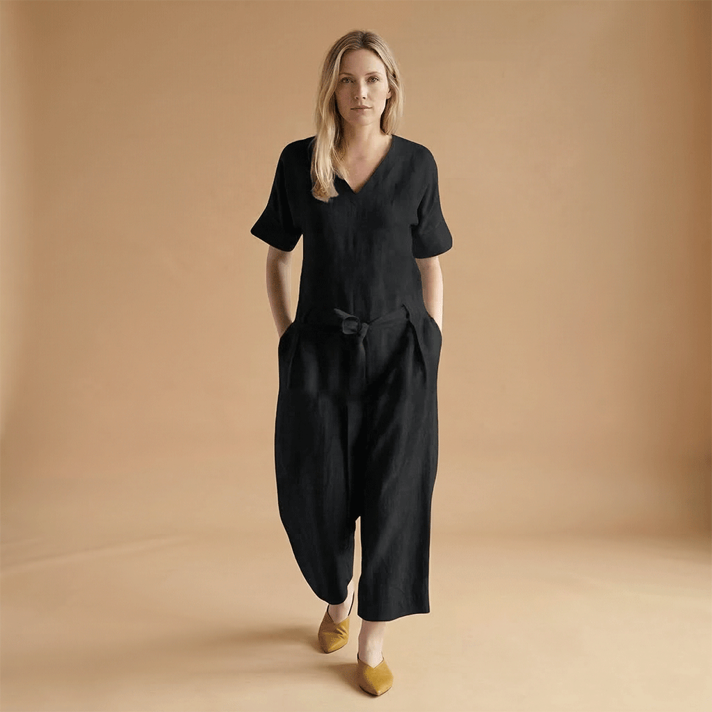 Women's short-sleeved jumpsuit with a V-neckline