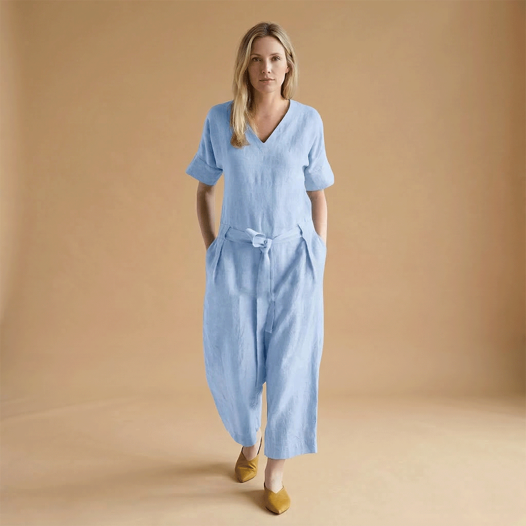 Women's short-sleeved jumpsuit with a V-neckline