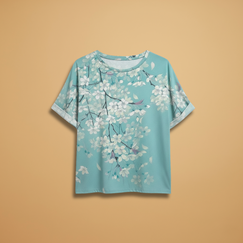 Women's Oversized T-Shirt with Round Neck and Short Sleeves