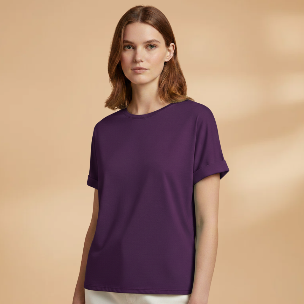 Women's Oversized T-Shirt with Round Neck and Short Sleeves