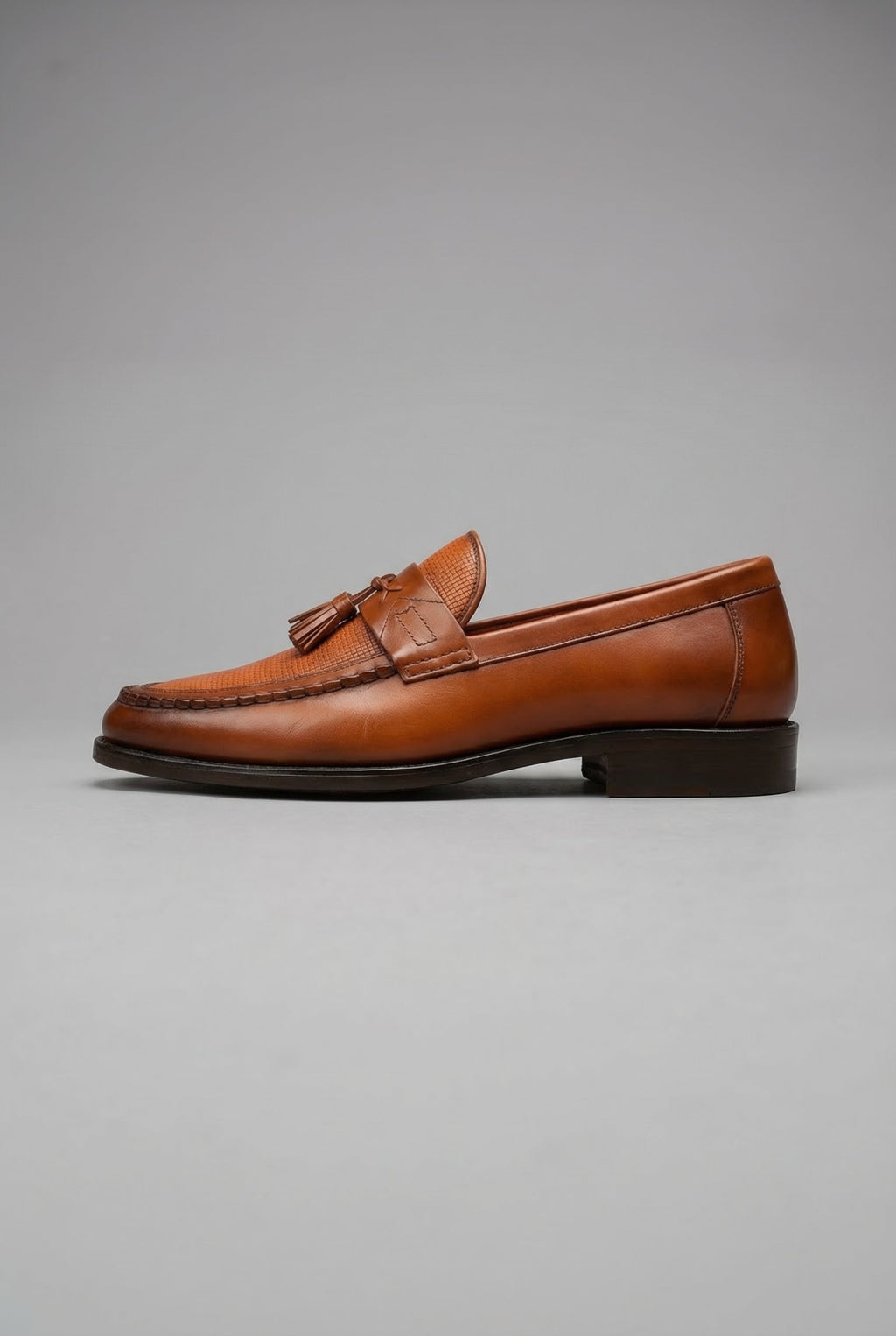 Men’s Classic Woven Tassel Slip On Loafers