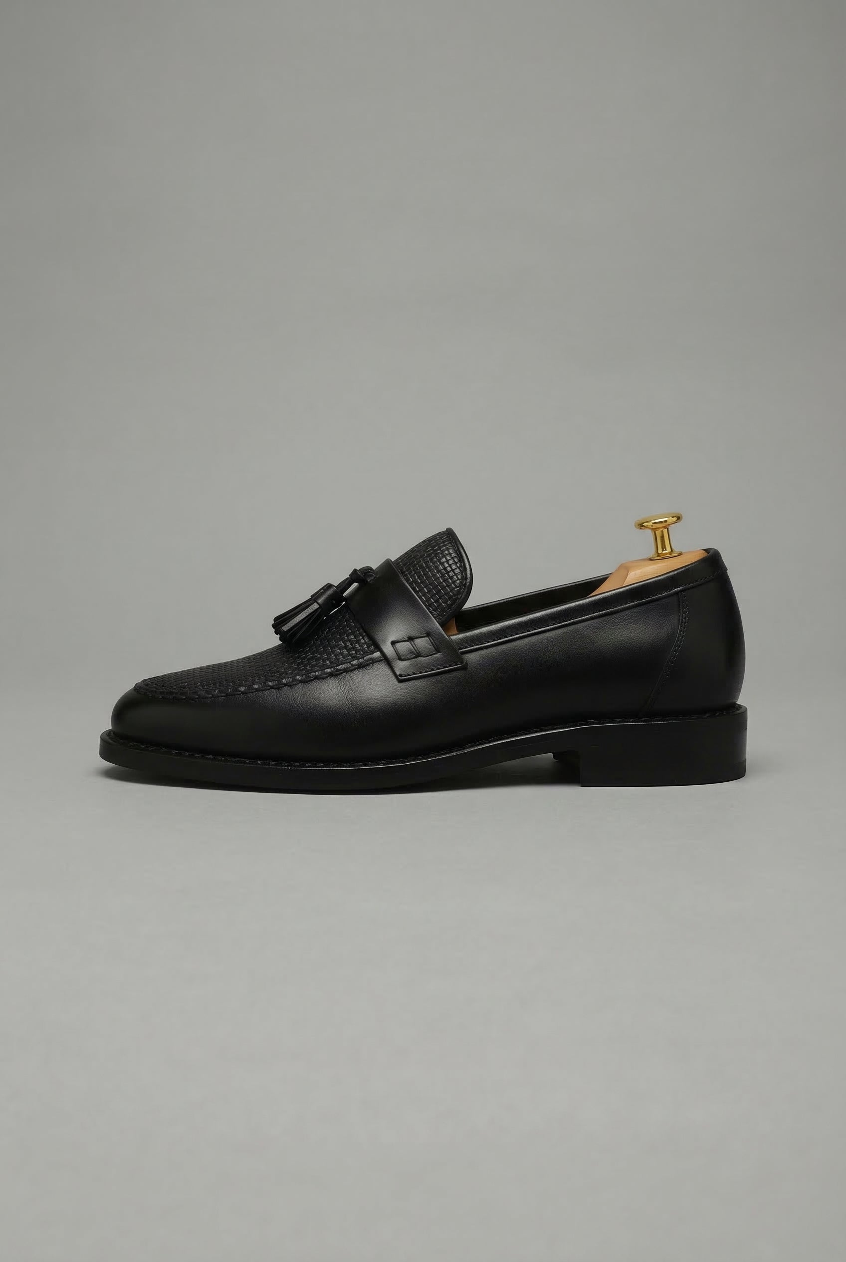 Men’s Classic Woven Tassel Slip On Loafers