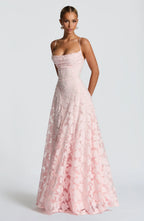 Women's Maxi dress with thin straps and floral patterns