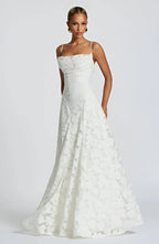 Women's Maxi dress with thin straps and floral patterns